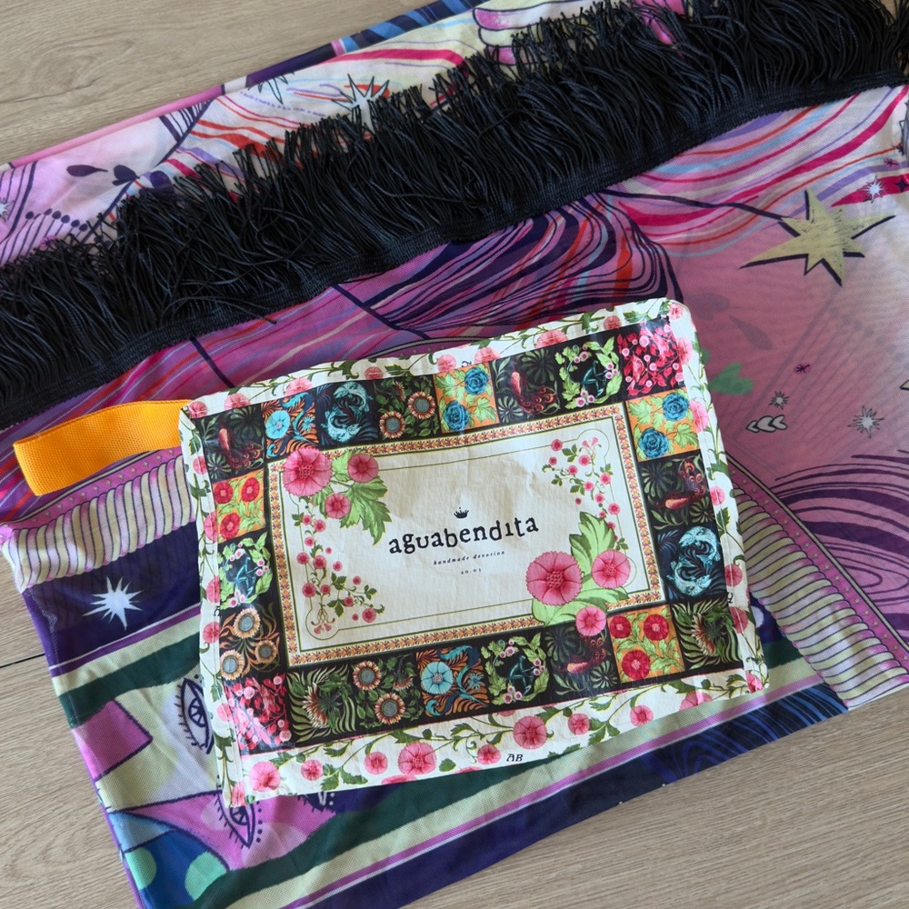 Aguabendita Floral Pareo sarong cover up new